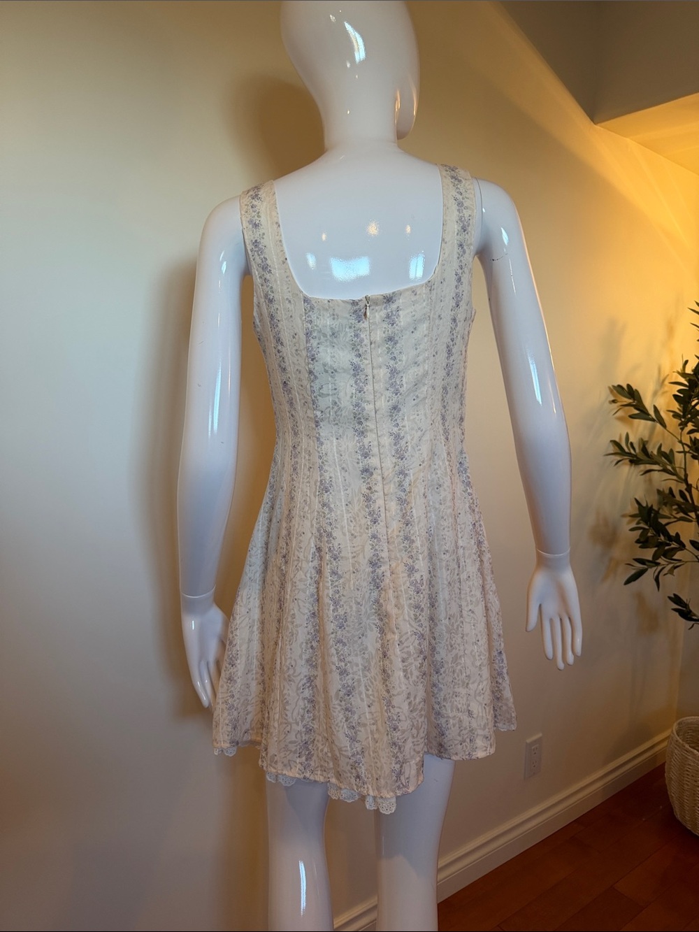NWT Twik Simons Ivory Floral Lace Corset Mini Dress L
